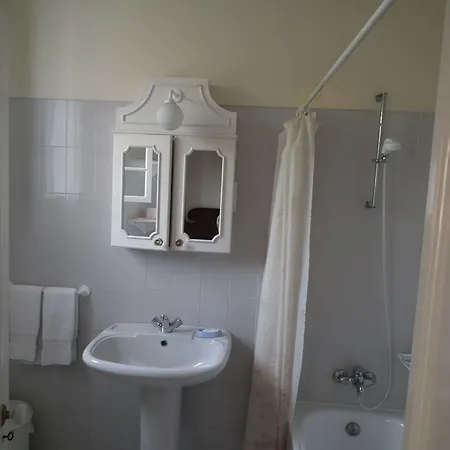 A Casa Do Caseiro 4*