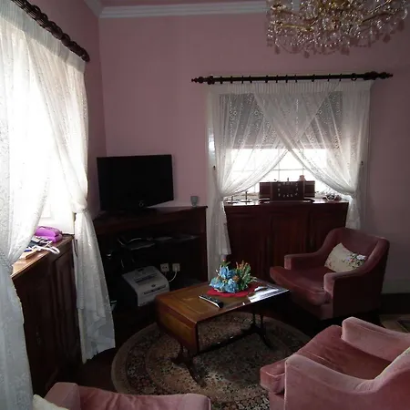 A Casa Do Caseiro Гостевой дом Фуншал