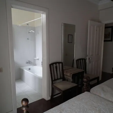 A Casa Do Caseiro Pensionat 2*